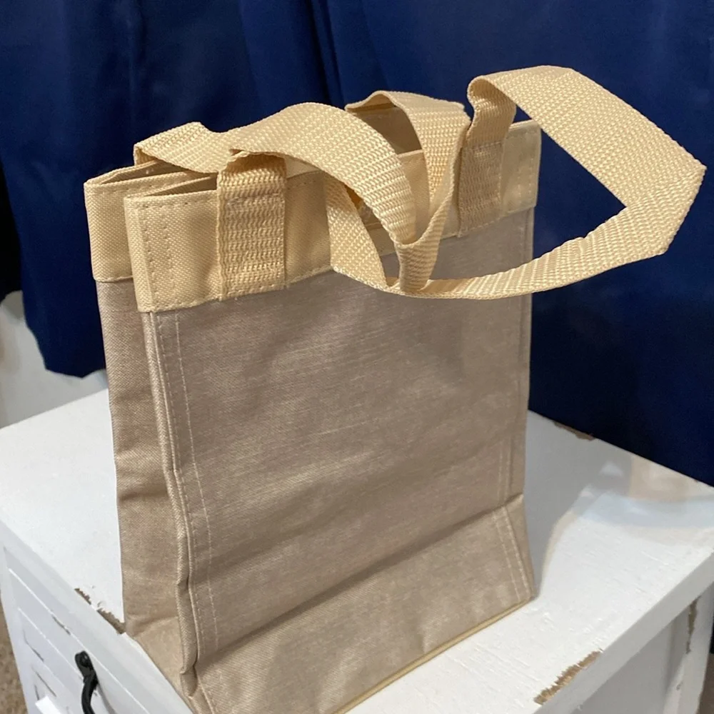 Thirty one bags small essential tote Gold Metallic snowflake NWT retired bag - Picture 6 of 10